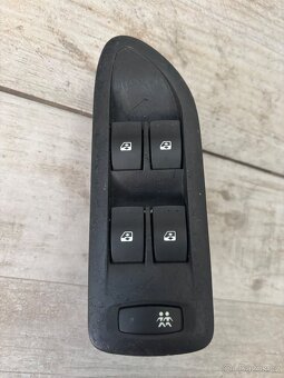 Ovladače,vypínače,relé,spínače. - 6