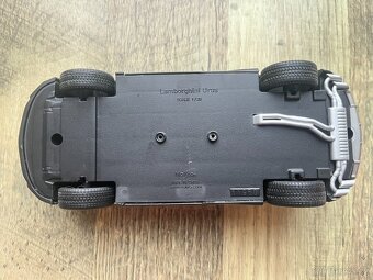 Model 1:25 Lamborghini Urus, Maisto - 6