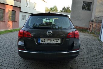 OPEL Astra Sports Tourer 1.7CDTi 81kw rok 2014 - 6
