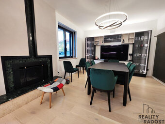 Prodej bytu 5+kk 274 m² Città Sant'Angelo, Itálie - 6