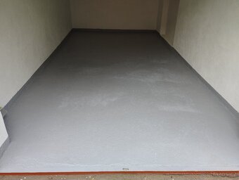 Pronájem garáže v Třebíči u čerpací stanice Shell - 6