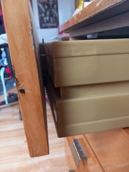 Pevný dřevěný stůl - 6