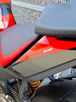 Aprilia Tuono V4 Factory 1100 Dark Kraken - 6