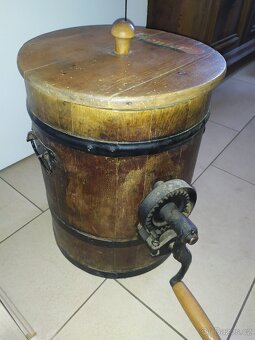 Stará dřevěná máselnice - 6