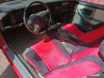 Pontiac Firebird Targa 3.1 V6 - 6
