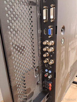 LCD 46" - NEC MultiSync P462 - 6