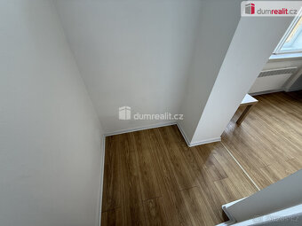 Pronájem bytu 1+kk 35 m2 P5 Smíchov po rekonstrukci loft cih - 6