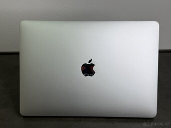 MacBook Pro 13'' 2020 / M1 / 16GB / 512GB SSD / Silver - D - 6