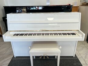 Bílá Yamaha v záruce, včetně nové klavírní židle, doprava - 6