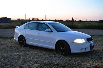 Škoda Octavia RS 2.0 TFSI - 6