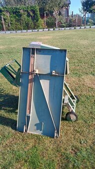 Prodám cirkulárku s kolébkou a stolem - 6