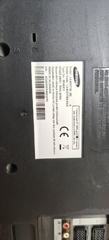 40" Samsung LCD TV - 6