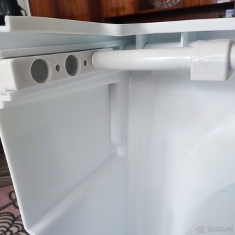 WC sedátko s vyklopnymi područkami - 6