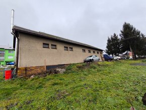 Dům s možností víceúčelového využití, celková plocha 1782 m2 - 6