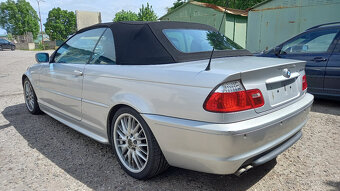 BMW E46 325i cabrio- VEŠKERÉ DÍLY Z VOZU - 6