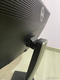 Monitor Dell P2213t - 6