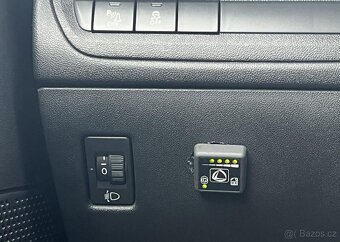 Peugeot 208 1.2i LPG KLIMA NAVI KAMERA manuál 60 kw - 6