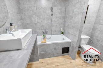 Pronájem bytu v os. vlast. o velikosti 3+1+/74 m2 na ul. Čsl - 6