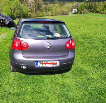 Volkswagen Golf V - 1.6 75kW - 6
