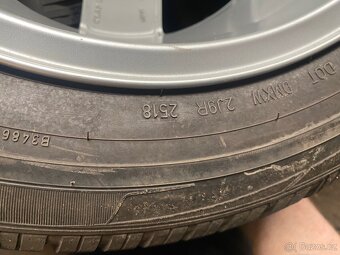 205/60R16 - 6