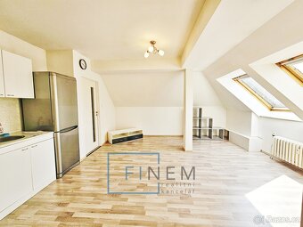 K pronájmu podkrovní byt 2+kk, 47 m2 – Zeměchy u Kralup nad - 6
