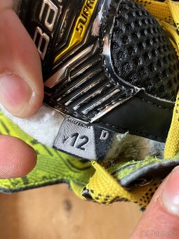 Prodám dětské hokejové brusle Bauer Supreme (Y12) - 6