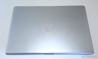 Pěkné HP 250 G6 I5-7200 SSD256gb 8gbRAM 15"FHD W10 nová bat - 6