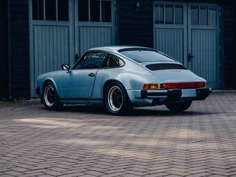 Porsche 911 3.0SC - 6