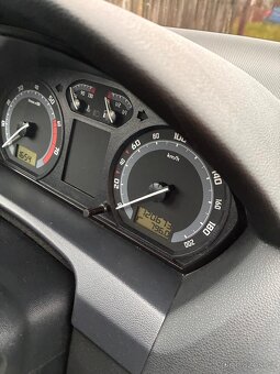 ŠKODA FABIA 1.4 MPI 55kW RV 2006 120.673km - 6