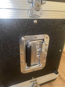Nový rack case 6U černý - 6