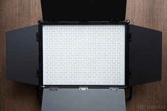 Profi LED světlo Nanlite Mixpanel 150 RGBWW  - 6