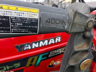 YANMAR AF250D s čelním nakladačem - 6