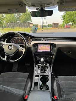 Volkswagen Passat Variant B8 2.0TDI virtual coc. pano 2018 - 6