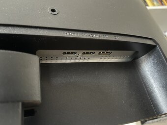 24" Acer Nitro VG240YP Gaming - 6