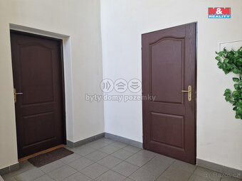 Pronájem prodejny a kanceláří, 300 m2, Chomutov, ul. Vršovců - 6