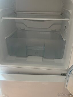 Plně funkční lednice - 6