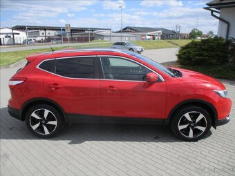 NISSAN QASHQAI 1,6DCi 96kw TEKNA LED PANO GPS 2017 - 6