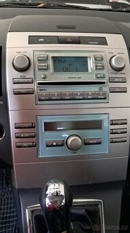 Corolla verso - 6