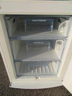 Nabízím lednici Elektrolux . Plně funkční Boxy kompletní. Ja - 6