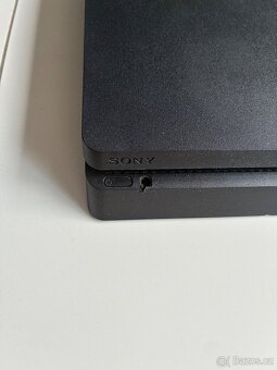 PlayStation 4 Slim 1TB + FIFA 25 - 6