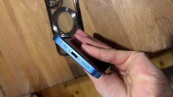 Prodám modrý iPhone 13 mini 128GB - 6