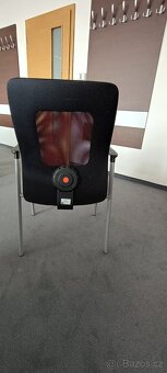 Stoly a židle z učebny - 6