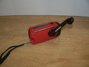 NOUZOVÉ Solární rádio s dynamem a světlem - 6