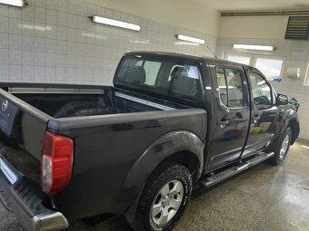 Nissan Navara 2,5 DCI 4x4 - 6