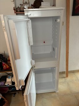 Vestavěná lednice s mrazákem - 6