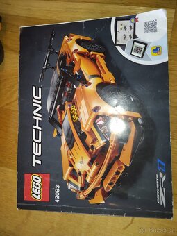Lego Technic 42093 Chevrolet Corvette ZR1 - 6