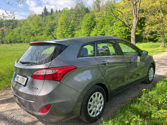 Hyundai i30 GDH r. v. 2015, najeto 219000 km - 6