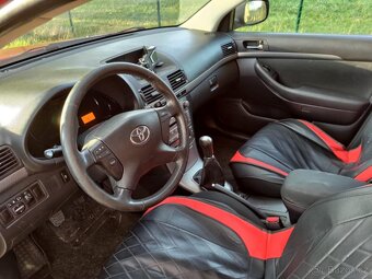 Avensis 2,0 108kw - 6
