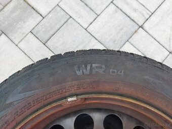 Prodám zimní pneu Nokian WR D4 195/60R16 - 6