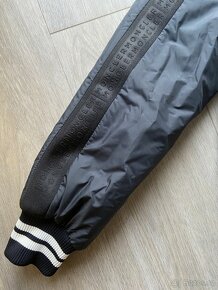 Moncler péřová bunda - 6